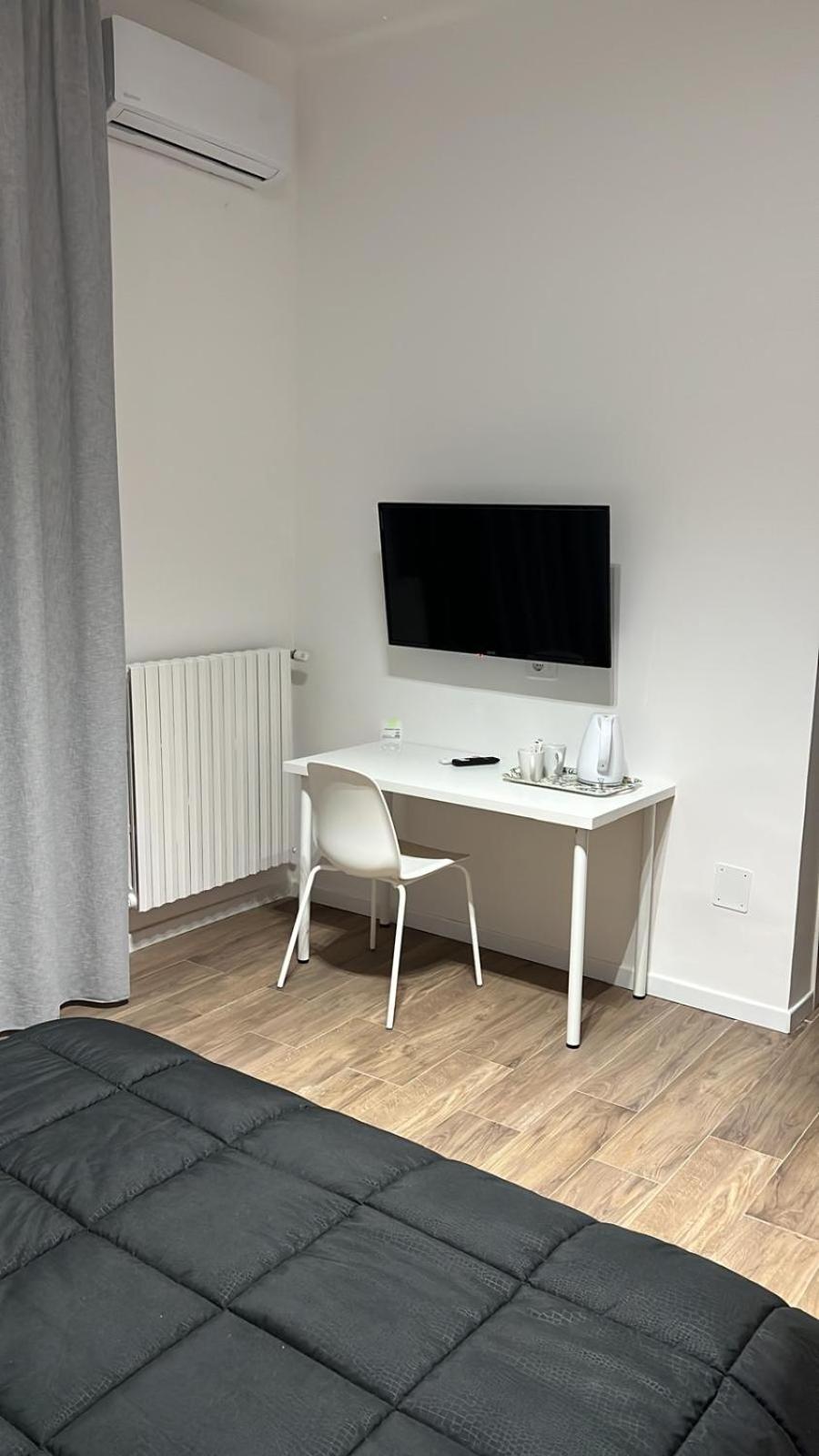 Business Home Piazza Cesare Battisti B&B Residence Foggia Eksteriør bilde
